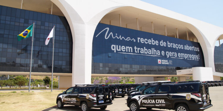 Governo de Minas atualiza frota de viaturas da Polícia Civil com entrega de 143 novos veículos