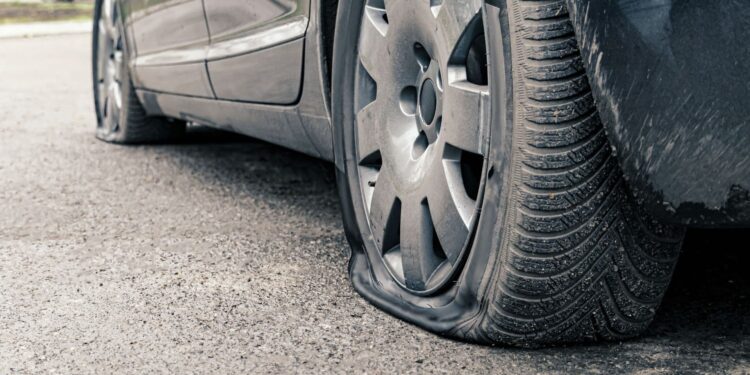 Portugal: Começa julgamento de homem que furou pneus de 85 carros no Natal de 2022