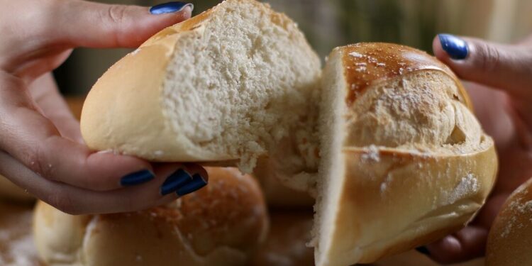 Justiça condena atendente de padaria por matar cliente que criticou pão em MG, mas nega ‘motivo fútil’