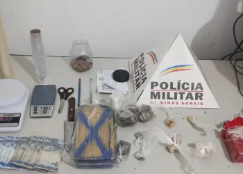 Polícia prende dupla com drogas e carro clonado em Ipatinga