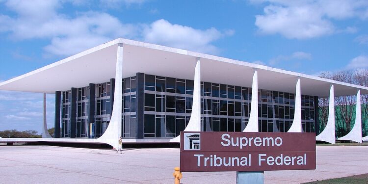 STF conclui que decisão de júri popular permite prisão imediata de condenado