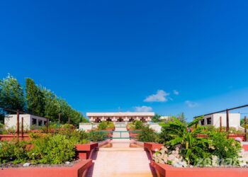 Templo sagrado de Indianos serve de casa para mutirão da AIMA. Atendimento para regularizar imigrantes começa na  segunda feira (09/9)