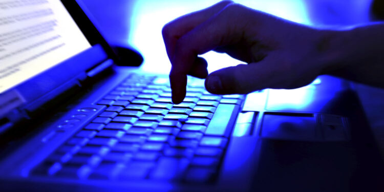 Brasil sofre quase três mil tentativas de ataques cibernéticos por semana