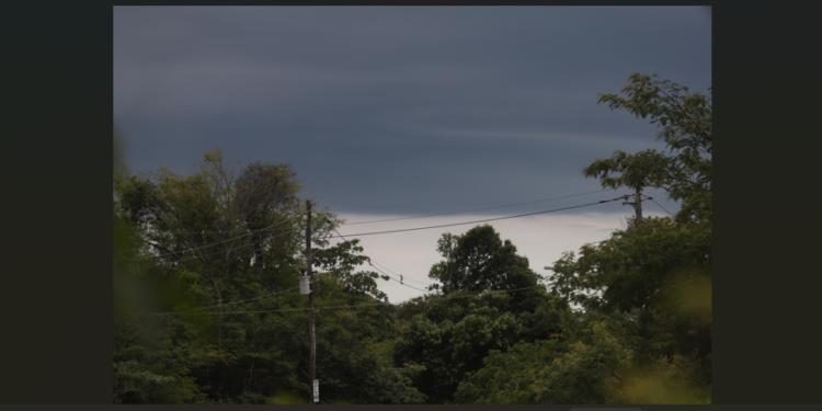 Combinação de forte calor com chegada de frente fria pode trazer chuvas para Minas neste fim de semana