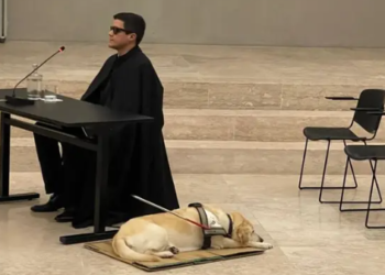 Brasileiro é o primeiro cego a concluir doutorado em direito em Coimbra, Portugal