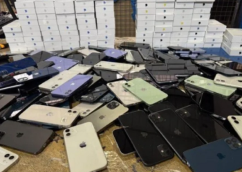 Leilão da Receita Federal tem iPhone por R$ 350 e bons carros por R$ 7,2 mil