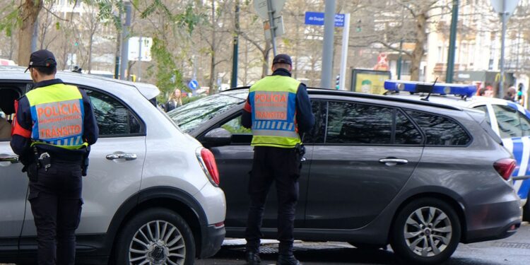 Em menos de uma semana PSP faz 567 detenções e elabora mais 6 mil  autos de contraordenação