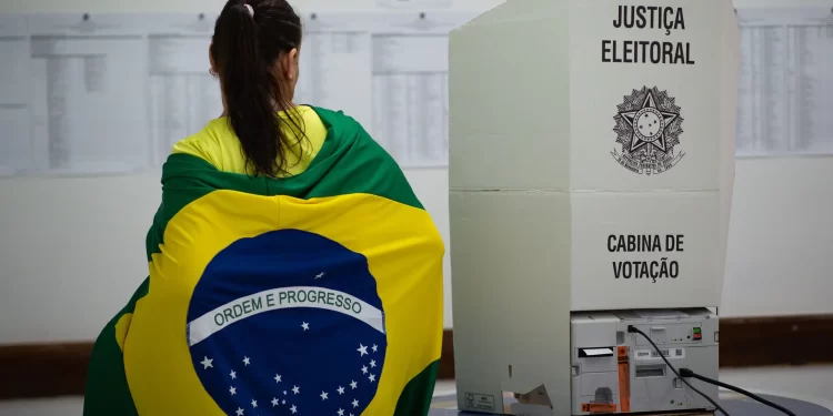 Brasil Eleições 2024: 155 milhões de brasileiros vão às urnas neste domingo; saiba tudo sobre o pleito