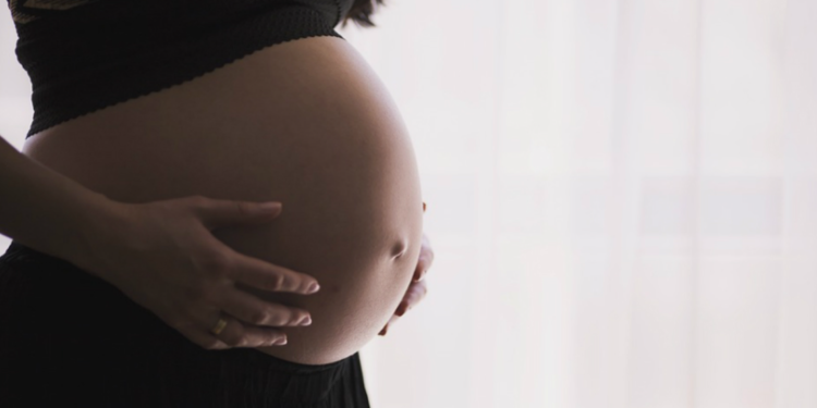 Rússia vai pagar até 10 mil euros para estudantes universitárias com idade entre 18 e 23 anos terem filhos