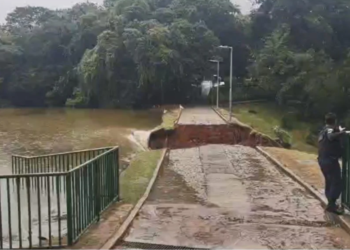 Temporal alaga ruas e causa destruição em Belo Horizonte