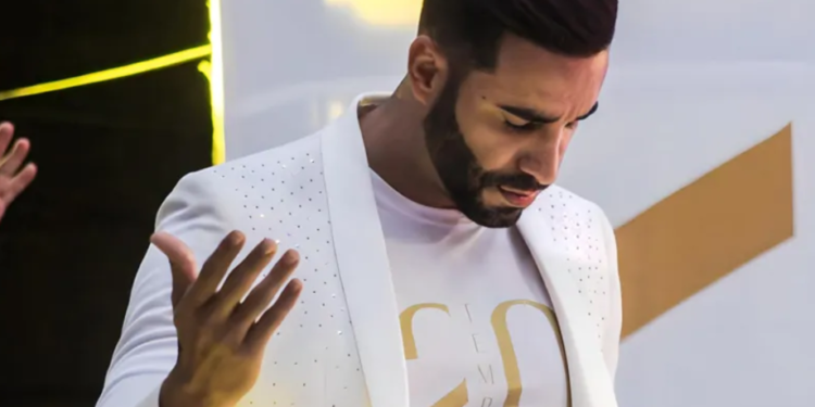 Veja vídeo: Pastor passa com carro em cima de bandido em tentativa de assalto no Rio de Janeiro