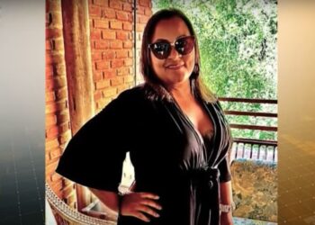 Homem mata namorada de 51 anos com um tiro na cabeça e deixa corpo no quarto durante três dias