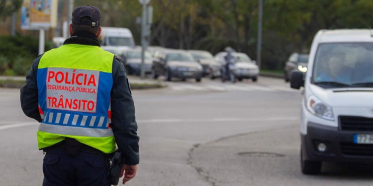 PSP deteve 664 condutores por crimes rodoviários e registrou no total 187 mil  infrações rodoviárias de janeiro a novembro