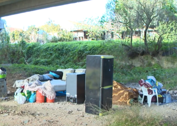 Moradores despejados em Loures dormem debaixo da ponte