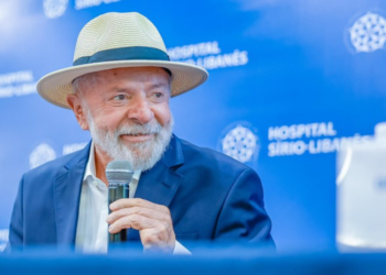 Após notificação do Governo Federal, YouTube retira conteúdo falso sobre saúde do presidente Lula