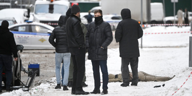 Rússia prende uzbeque suspeito de matar general com patinete-bomba em Moscou