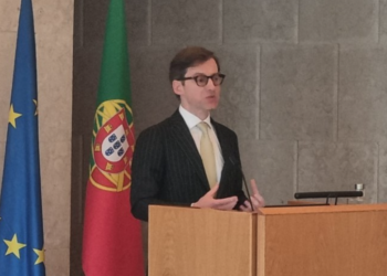 Portugal oferece curso de turismo com bolsa de 522 euros e apoio a imigrantes para integração no mercado de trabalho