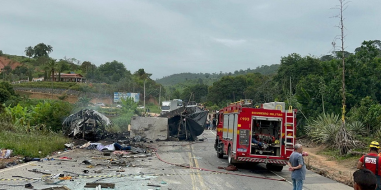 Veja a lista com o nome das 39 pessoas que morreram em acidente com ônibus na BR-116, em Teófilo Otoni