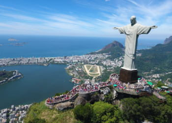 Turistas estrangeiros não vão pagar impostos em compras no Rio de Janeiro: entenda como vai ser na prática