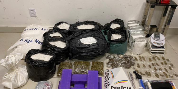 Homem de 38 anos é preso em Ipatinga com dez quilos de maconha. “Carregando como se fosse pacote de arroz”