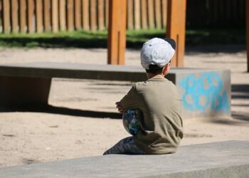 Polícia Judiciária detém homem de 50 anos por abuso sexual de crianças em Cascais