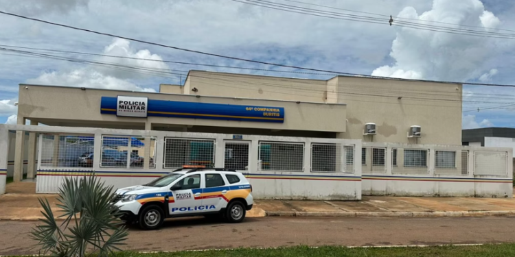 Homem é morto com “pedradas na cabeça” dentro da sua casa após bebedeira e discussão. “VAI EMBORA DA MINHA CASA”