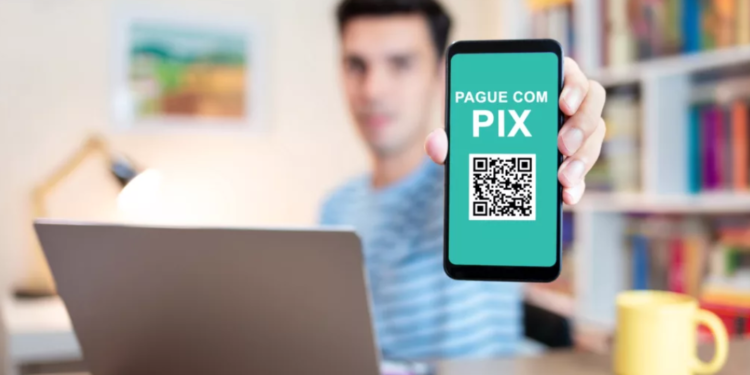 Faz um PIX: Saiba tudo sobre a mudança na fiscalização da Receita Federal para evitar sonegações