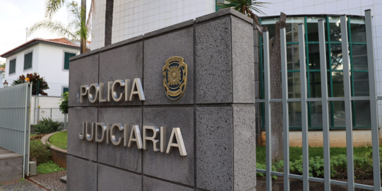 Portugal: Homem de 61 anos procurado na Venezuela por desviar cerca de 400 mil dólares de hotel é detido pela PJ na Madeira