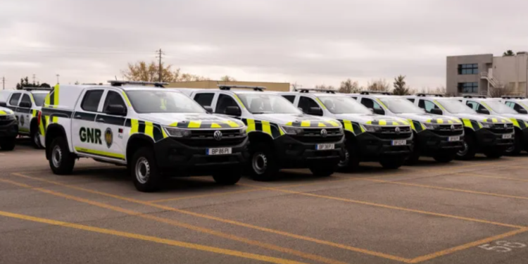 “Novinha em folha”. GNR recebe novas viaturas da Volkswagen para patrulhamento