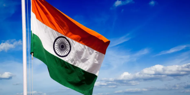 Jovem de 18 anos é estuprada por mais de 60 homens na Índia