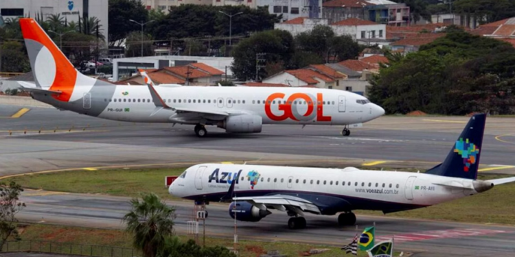 Ministro Costa Filho diz que receberá presidentes de Azul e Gol para reunião sobre proposta de fusão