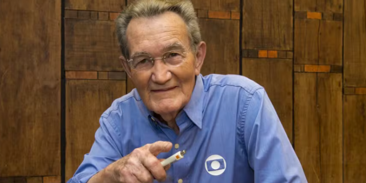 Morre aos 92 anos Léo Batista, ícone do jornalismo esportivo brasileiro