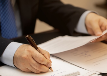 ‘Golpe do falso advogado’: conheça o crime com um registro a cada três dias em MG