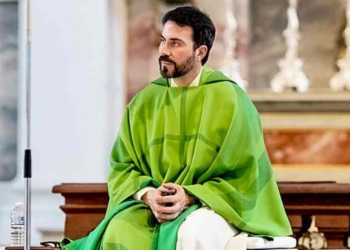 Padre Fábio de Melo anuncia pausa em shows para tratar depressão: ‘Não está sendo fácil’