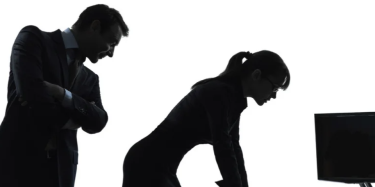 Funcionária de padaria em Manhuaçu é indenizada após ser vítima de assédio sexual por sócio do local