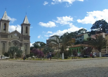Alguém que mora em Presidente Bernardes está sorrindo atoa. “Ganhou mais de cinco milhões de reais  na Lotofácil”
