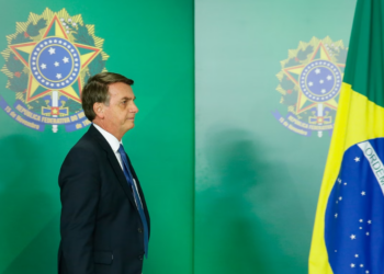 Bolsonaro quer fim da Lei da Ficha Limpa apoiada por ele em 2010: ‘persegue a direita’