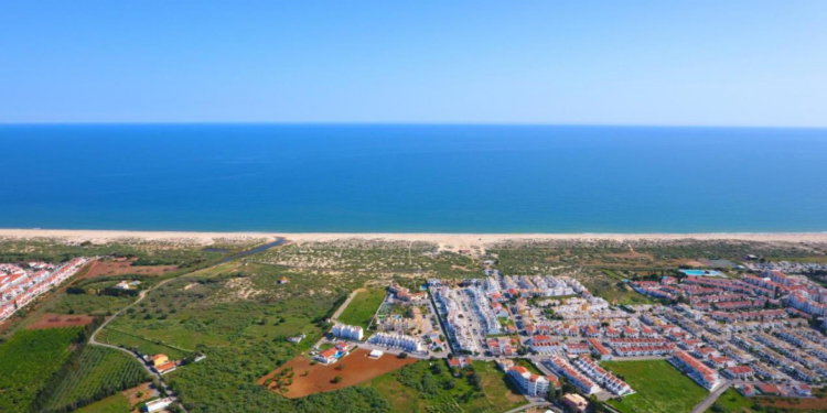 Novo Hotel de Luxo de 150 milhões de euros será construído no Algarve no sul de Portugal