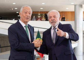 Presidente de Portugal critica políticas de Trump e fala em diálogo com Brasil para situação de imigrantes no país