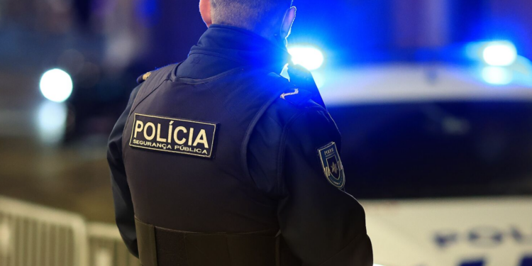 Indiano é detido por invadir casa em Leiria. “O mesmo que entrou em escola para fazer sexo com aluna”
