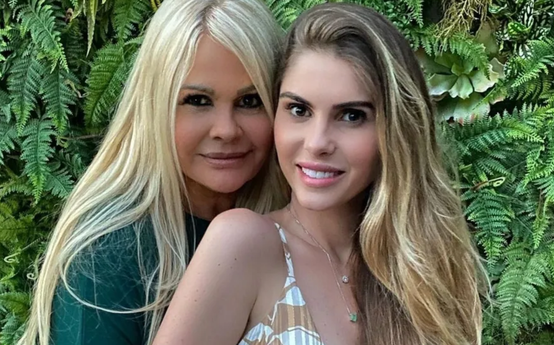 Bárbara Evans explica motivo de bloquear a mãe, Monique Evans