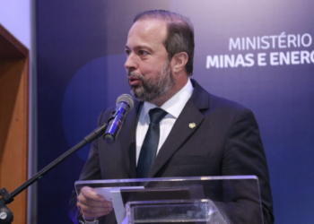 Governo busca consenso para ampliar isenção na conta de luz a 60 milhões de brasileiros