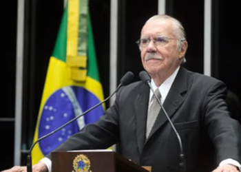 Ex- presidente José Sarney de 94 anos é diagnosticado com Covid-19