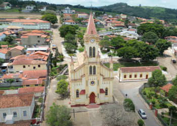 Festival do Queijo e da Cachaça em Minas Gerais tem show gratuito de Renato Texeira