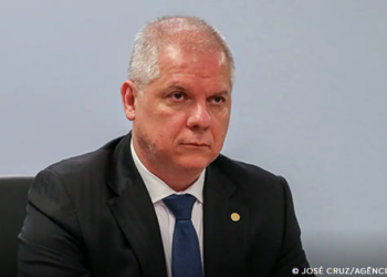 Lula determina demissão do presidente do INSS. Operação apura desvio bilionário no órgão público