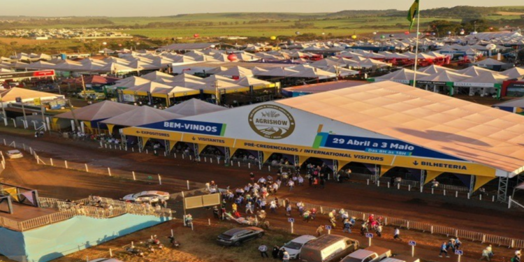 Zema celebra avanço do agro mineiro e reforça compromisso com a segurança no campo