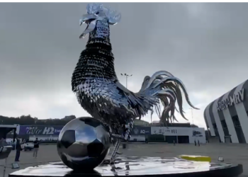 Clube Atlético-MG inaugura estátua de Galo na Arena MRV