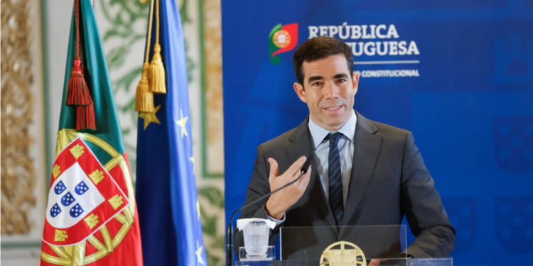 “Antes das eleições antecipadas”. Portugal inicia expulsão de 18 mil imigrantes ilegais