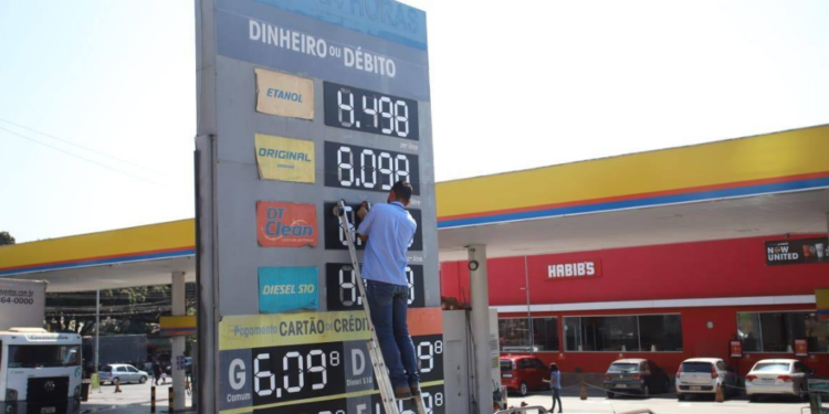 Dia Livre de Impostos em BH vai ter gasolina a R$ 3,82 o litro
