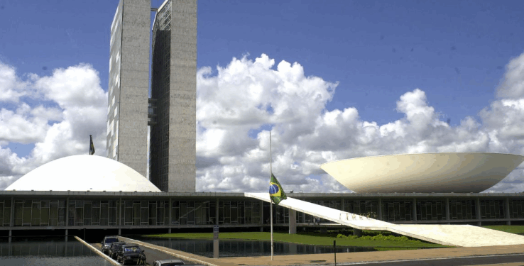Comissões do Senado aprovam flexibilização do licenciamento ambiental